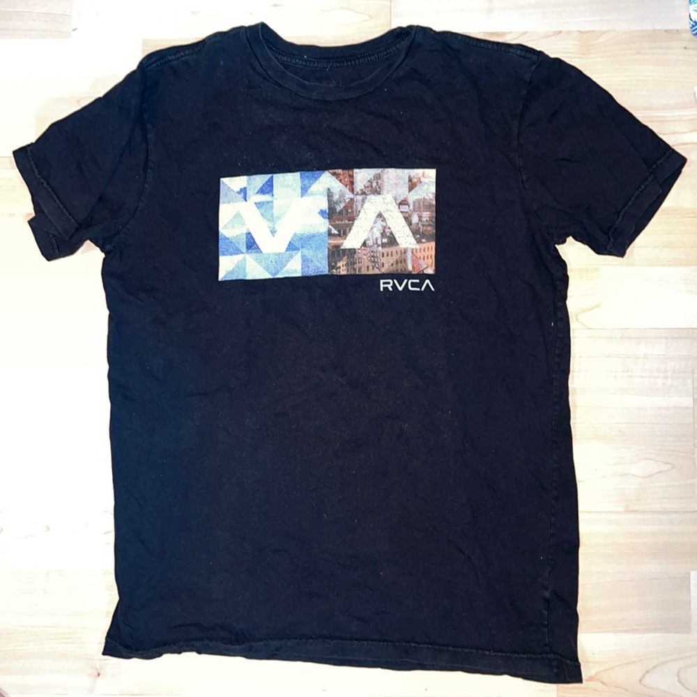 RVCA shirt, M
